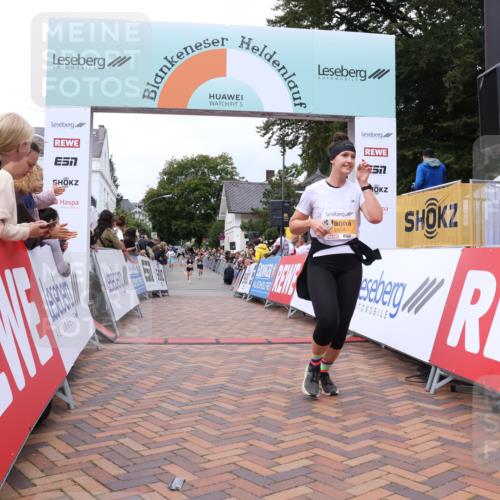 30.08.2026 - Blankeneser Heldenlauf Lena Gebhardt http://msf.ph/oto/10056645 30.08.2026 12:12:57 Ziel 2808 meine-sportfotos.de