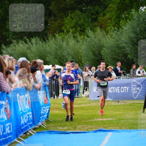 30.08.2026 - Elbe Triathlon Hamburg LAZAROV Photography http://msf.ph/oto/10056676 30.08.2026 11:12:27 Ziel 607, 917 meine-sportfotos.de
