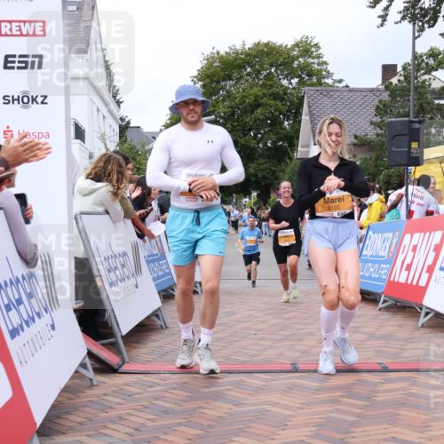 30.08.2026 - Blankeneser Heldenlauf Lena Gebhardt http://msf.ph/oto/10056682 30.08.2026 12:13:11 Ziel 2115, 2120, 2218, 2656, 2927 meine-sportfotos.de