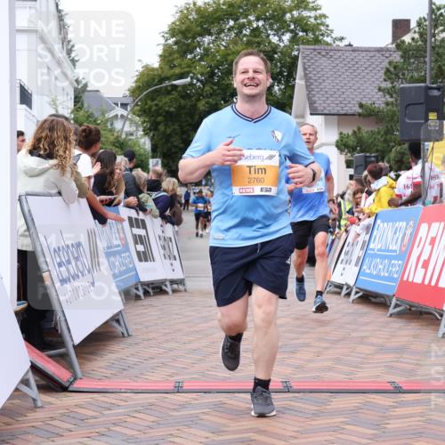 30.08.2026 - Blankeneser Heldenlauf Lena Gebhardt http://msf.ph/oto/10056713 30.08.2026 12:13:18 Ziel 2115, 2120, 2760, 2927, 4070 meine-sportfotos.de