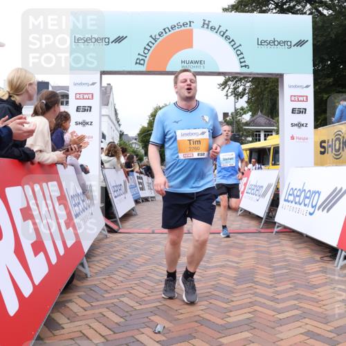 30.08.2026 - Blankeneser Heldenlauf Lena Gebhardt http://msf.ph/oto/10056720 30.08.2026 12:13:19 Ziel 2115, 2120, 2760, 2927, 4070 meine-sportfotos.de