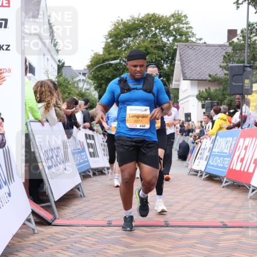 30.08.2026 - Blankeneser Heldenlauf Lena Gebhardt http://msf.ph/oto/10056734 30.08.2026 12:13:31 Ziel 2377, 2513, 2535, 2536, 2789, 2907 meine-sportfotos.de