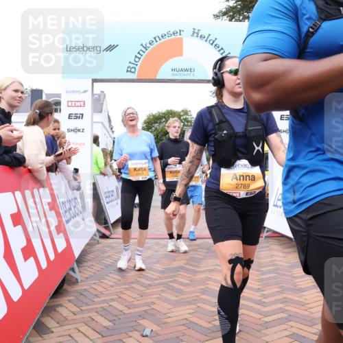 30.08.2026 - Blankeneser Heldenlauf Lena Gebhardt http://msf.ph/oto/10056744 30.08.2026 12:13:35 Ziel 2377, 2513, 2535, 2536, 2789, 2907 meine-sportfotos.de