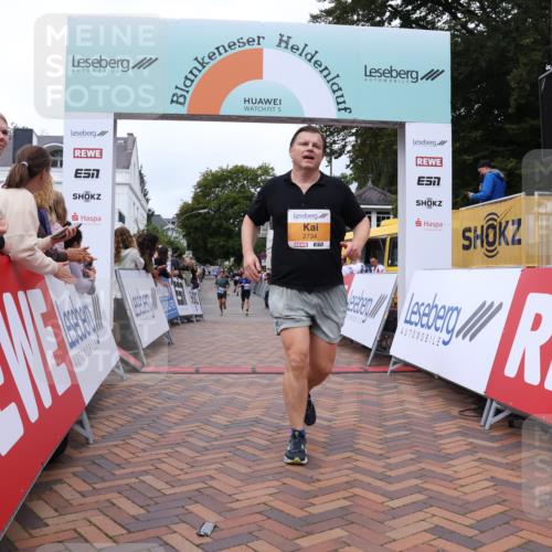 30.08.2026 - Blankeneser Heldenlauf Lena Gebhardt http://msf.ph/oto/10056812 30.08.2026 12:13:54 Ziel 2734, 2883, 4411 meine-sportfotos.de