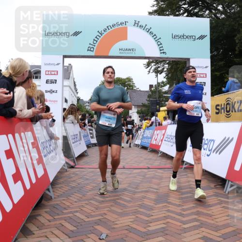 30.08.2026 - Blankeneser Heldenlauf Lena Gebhardt http://msf.ph/oto/10056829 30.08.2026 12:14:01 Ziel 2636, 2734, 4017, 4214, 4396, 4411, 4459 meine-sportfotos.de