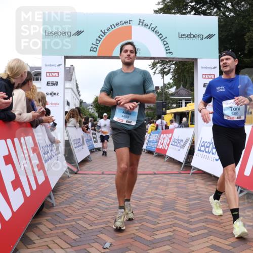 30.08.2026 - Blankeneser Heldenlauf Lena Gebhardt http://msf.ph/oto/10056833 30.08.2026 12:14:02 Ziel 2636, 4017, 4214, 4396, 4459 meine-sportfotos.de
