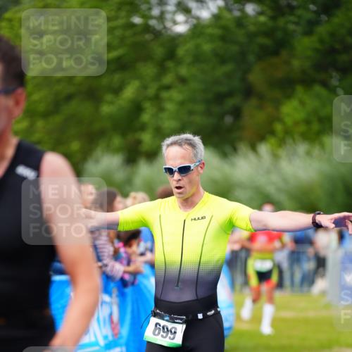30.08.2026 - Elbe Triathlon Hamburg LAZAROV Photography http://msf.ph/oto/10056859 30.08.2026 11:13:42 Ziel 643, 699 meine-sportfotos.de