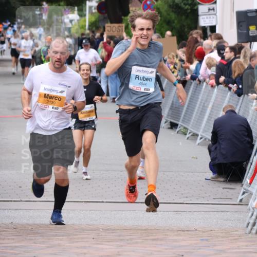 30.08.2026 - Blankeneser Heldenlauf Lena Gebhardt http://msf.ph/oto/10056902 30.08.2026 12:14:25 Ziel 4023, 4044, 4484 meine-sportfotos.de