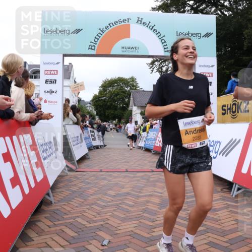 30.08.2026 - Blankeneser Heldenlauf Lena Gebhardt http://msf.ph/oto/10056956 30.08.2026 12:14:36 Ziel 2012, 2130, 2282, 2283, 4044 meine-sportfotos.de