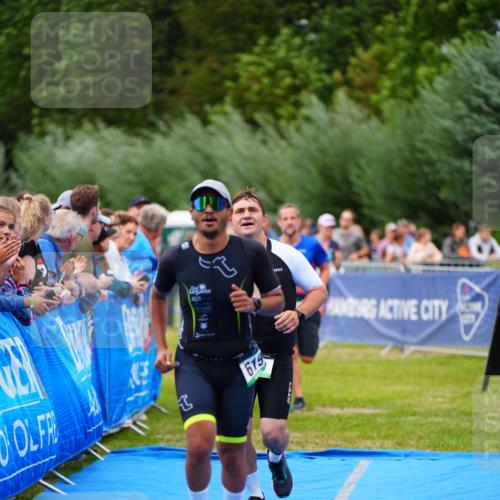 30.08.2026 - Elbe Triathlon Hamburg LAZAROV Photography http://msf.ph/oto/10056958 30.08.2026 11:14:54 Ziel 492, 500, 619 meine-sportfotos.de