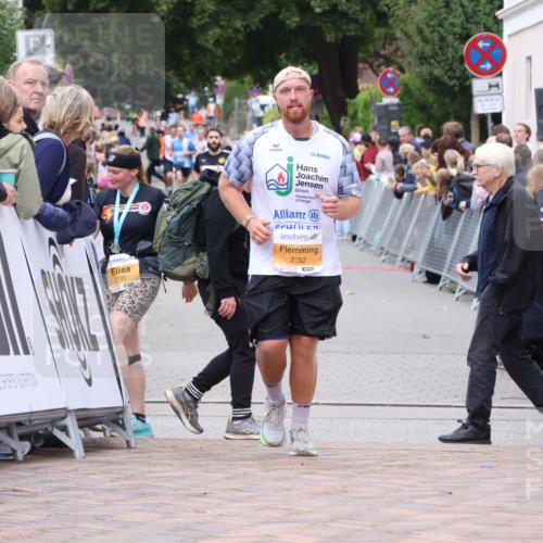 30.08.2026 - Blankeneser Heldenlauf Lena Gebhardt http://msf.ph/oto/10057006 30.08.2026 12:14:57 Ziel 2477, 2908 meine-sportfotos.de