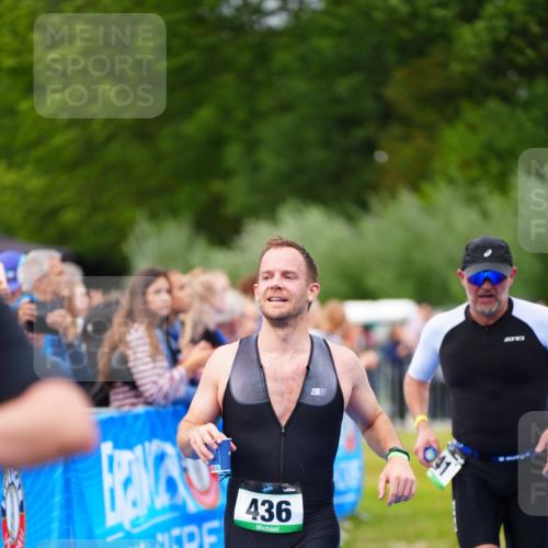 30.08.2026 - Elbe Triathlon Hamburg LAZAROV Photography http://msf.ph/oto/10057015 30.08.2026 11:15:21 Ziel 436, 636, 741 meine-sportfotos.de