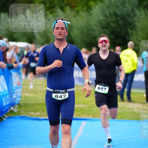 30.08.2026 - Elbe Triathlon Hamburg LAZAROV Photography http://msf.ph/oto/10057029 30.08.2026 11:15:33 Ziel 617, 647, 1027, 1080 meine-sportfotos.de