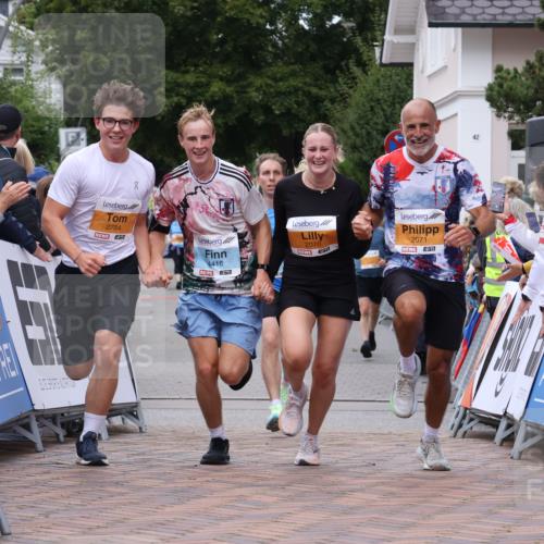 30.08.2026 - Blankeneser Heldenlauf Lena Gebhardt http://msf.ph/oto/10057040 30.08.2026 12:15:13 Ziel 2070, 2071, 2676, 2784, 4031, 4416 meine-sportfotos.de