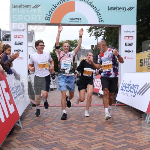 30.08.2026 - Blankeneser Heldenlauf Lena Gebhardt http://msf.ph/oto/10057059 30.08.2026 12:15:15 Ziel 2070, 2071, 2676, 2784, 4031, 4416 meine-sportfotos.de
