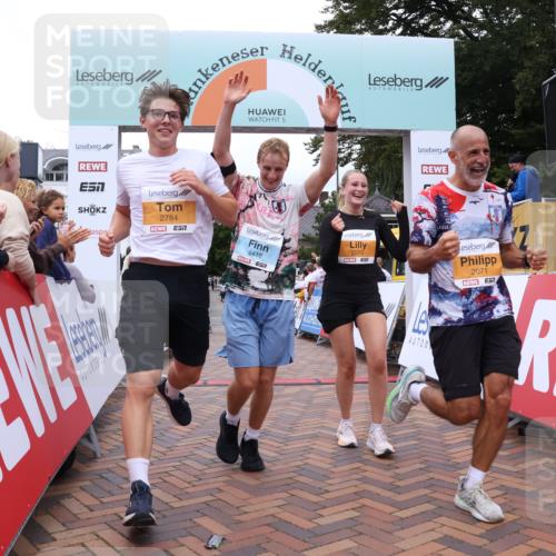 30.08.2026 - Blankeneser Heldenlauf Lena Gebhardt http://msf.ph/oto/10057067 30.08.2026 12:15:16 Ziel 2070, 2071, 2784, 4031, 4416 meine-sportfotos.de