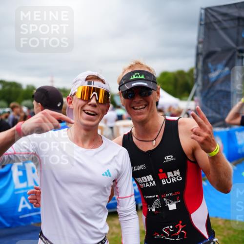 30.08.2026 - Elbe Triathlon Hamburg LAZAROV Photography http://msf.ph/oto/10057071 30.08.2026 11:16:02 Ziel 1204 meine-sportfotos.de