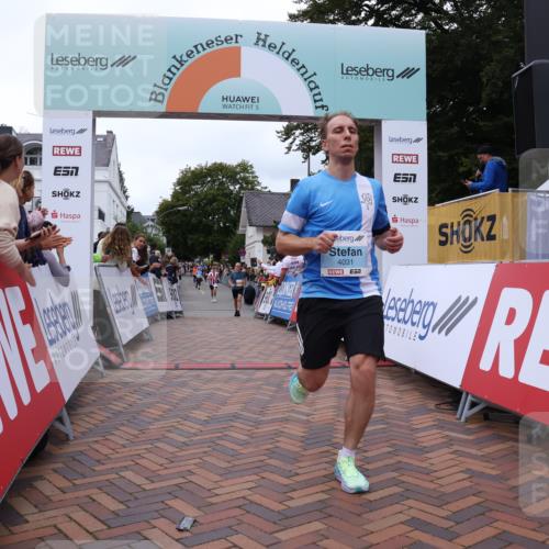 30.08.2026 - Blankeneser Heldenlauf Lena Gebhardt http://msf.ph/oto/10057077 30.08.2026 12:15:17 Ziel 2070, 2071, 2784, 4031, 4416 meine-sportfotos.de