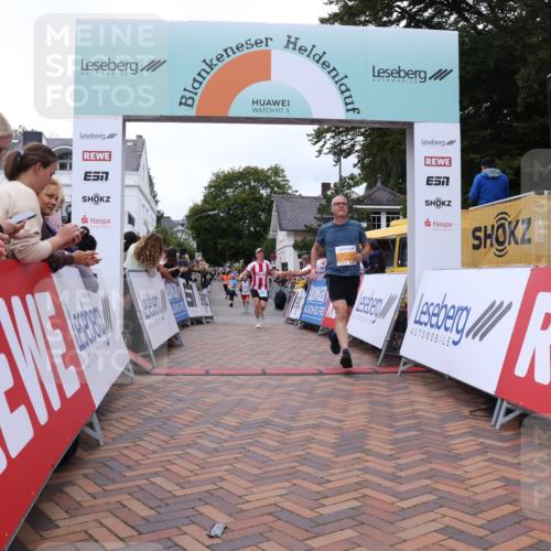 30.08.2026 - Blankeneser Heldenlauf Lena Gebhardt http://msf.ph/oto/10057091 30.08.2026 12:15:22 Ziel 2070, 2071, 2784, 2954, 4031, 4363, 4416 meine-sportfotos.de