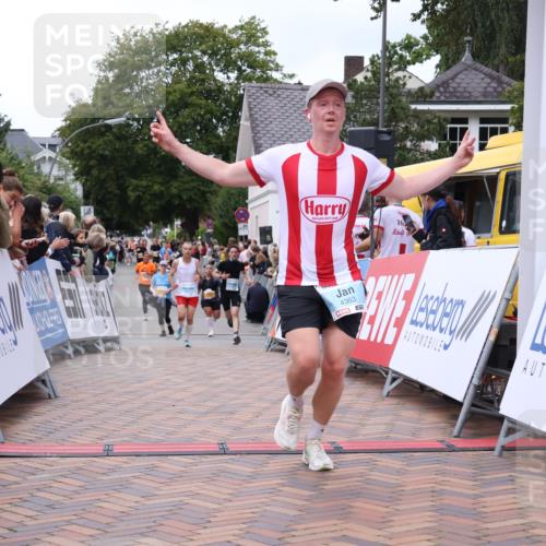 30.08.2026 - Blankeneser Heldenlauf Lena Gebhardt http://msf.ph/oto/10057103 30.08.2026 12:15:25 Ziel 2954, 4264, 4352, 4363 meine-sportfotos.de