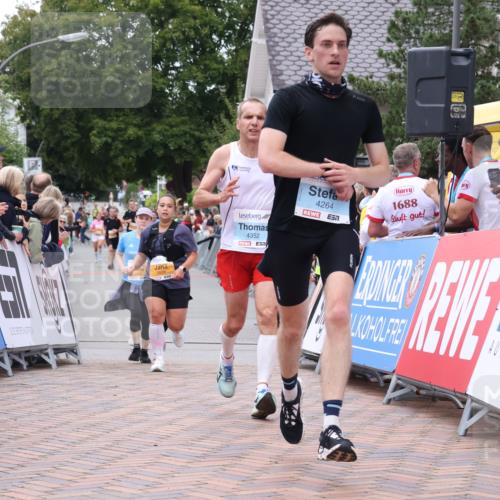 30.08.2026 - Blankeneser Heldenlauf Lena Gebhardt http://msf.ph/oto/10057117 30.08.2026 12:15:28 Ziel 2809, 2954, 4264, 4352, 4363 meine-sportfotos.de