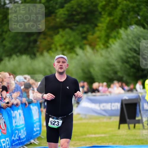 30.08.2026 - Elbe Triathlon Hamburg LAZAROV Photography http://msf.ph/oto/10057129 30.08.2026 11:16:28 Ziel 623, 1000, 1140 meine-sportfotos.de