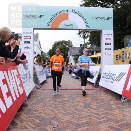 30.08.2026 - Blankeneser Heldenlauf Lena Gebhardt http://msf.ph/oto/10057148 30.08.2026 12:15:34 Ziel 2629, 2634, 2809, 2906, 4264, 4352 meine-sportfotos.de