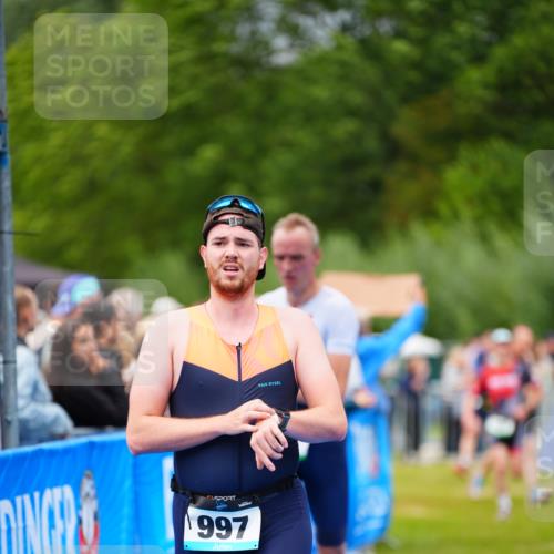 30.08.2026 - Elbe Triathlon Hamburg LAZAROV Photography http://msf.ph/oto/10057151 30.08.2026 11:17:00 Ziel 435, 526, 631, 997, 1004 meine-sportfotos.de