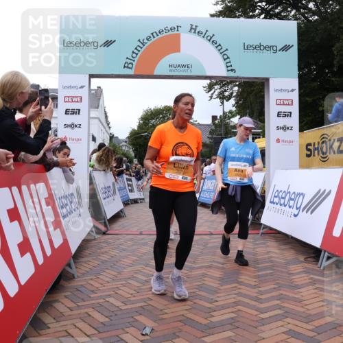 30.08.2026 - Blankeneser Heldenlauf Lena Gebhardt http://msf.ph/oto/10057152 30.08.2026 12:15:35 Ziel 2629, 2634, 2809, 2906, 4264, 4352 meine-sportfotos.de