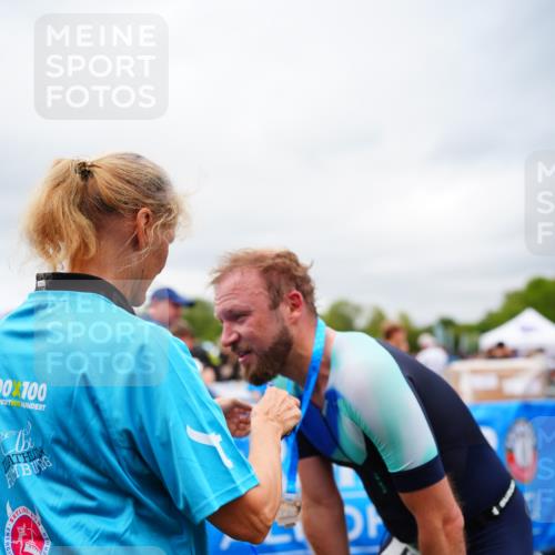 30.08.2026 - Elbe Triathlon Hamburg LAZAROV Photography http://msf.ph/oto/10057159 30.08.2026 11:17:04 Ziel 435, 451, 526, 631, 1004, 1028 meine-sportfotos.de