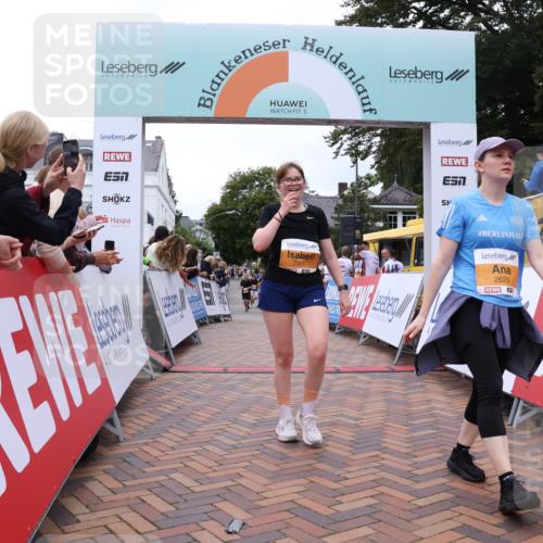 30.08.2026 - Blankeneser Heldenlauf Lena Gebhardt http://msf.ph/oto/10057160 30.08.2026 12:15:36 Ziel 2629, 2634, 2809, 2906, 4264, 4352 meine-sportfotos.de