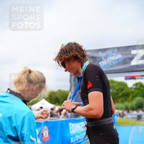 30.08.2026 - Elbe Triathlon Hamburg LAZAROV Photography http://msf.ph/oto/10057207 30.08.2026 11:17:26 Ziel  meine-sportfotos.de