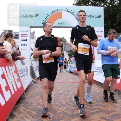 30.08.2026 - Blankeneser Heldenlauf Lena Gebhardt http://msf.ph/oto/10057209 30.08.2026 12:15:46 Ziel 2038, 2527, 2727, 2728, 2866, 4069, 4120 meine-sportfotos.de