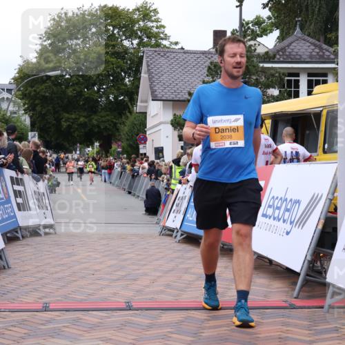 30.08.2026 - Blankeneser Heldenlauf Lena Gebhardt http://msf.ph/oto/10057219 30.08.2026 12:15:50 Ziel 2038, 2527, 2727, 2728, 2866, 4120 meine-sportfotos.de