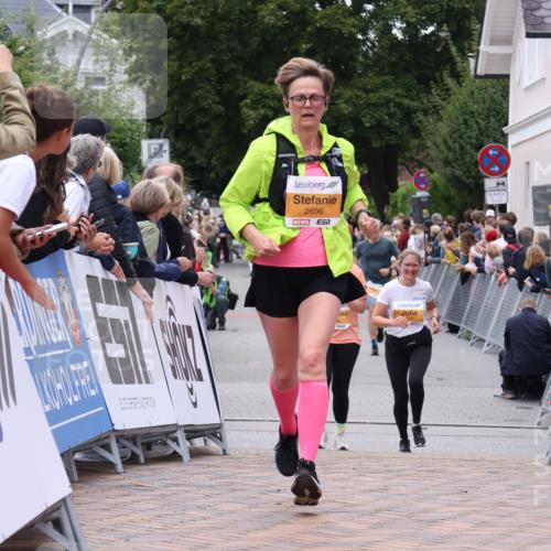 30.08.2026 - Blankeneser Heldenlauf Lena Gebhardt http://msf.ph/oto/10057233 30.08.2026 12:16:04 Ziel 2606 meine-sportfotos.de