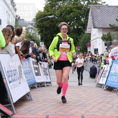 30.08.2026 - Blankeneser Heldenlauf Lena Gebhardt http://msf.ph/oto/10057237 30.08.2026 12:16:05 Ziel 2606 meine-sportfotos.de
