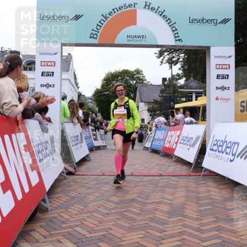 30.08.2026 - Blankeneser Heldenlauf Lena Gebhardt http://msf.ph/oto/10057240 30.08.2026 12:16:06 Ziel 2133, 2290, 2606 meine-sportfotos.de