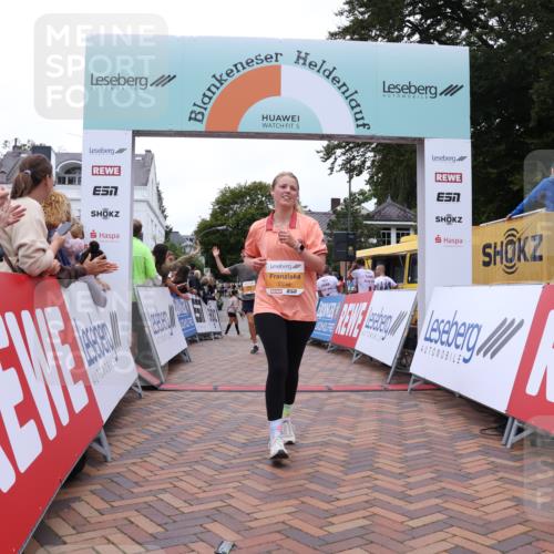 30.08.2026 - Blankeneser Heldenlauf Lena Gebhardt http://msf.ph/oto/10057265 30.08.2026 12:16:12 Ziel 2133, 2290, 2418, 2606, 2898 meine-sportfotos.de