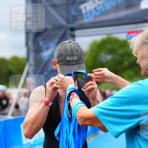 30.08.2026 - Elbe Triathlon Hamburg LAZAROV Photography http://msf.ph/oto/10057290 30.08.2026 11:18:16 Ziel 520, 577 meine-sportfotos.de