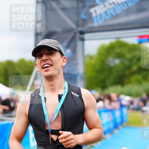 30.08.2026 - Elbe Triathlon Hamburg LAZAROV Photography http://msf.ph/oto/10057292 30.08.2026 11:18:17 Ziel 520, 548, 577 meine-sportfotos.de