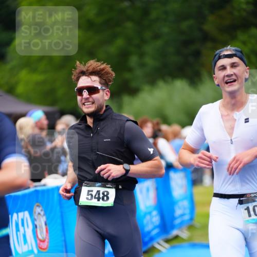 30.08.2026 - Elbe Triathlon Hamburg LAZAROV Photography http://msf.ph/oto/10057326 30.08.2026 11:18:27 Ziel 548, 577, 1052 meine-sportfotos.de
