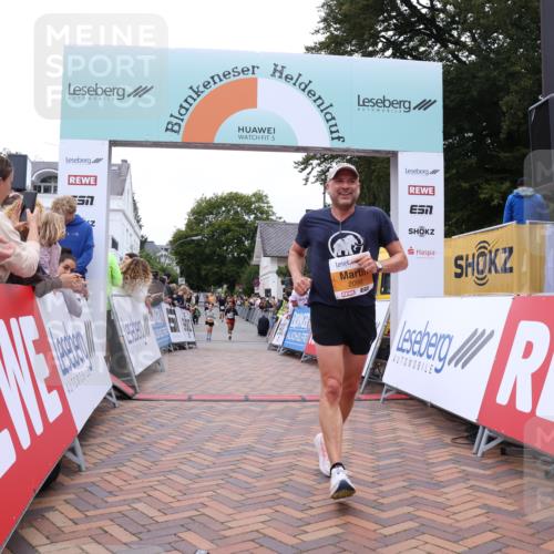 30.08.2026 - Blankeneser Heldenlauf Lena Gebhardt http://msf.ph/oto/10057336 30.08.2026 12:16:28 Ziel 2098, 2445, 2539, 2672, 4267 meine-sportfotos.de