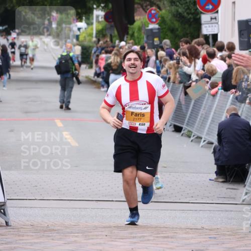 30.08.2026 - Blankeneser Heldenlauf Lena Gebhardt http://msf.ph/oto/10057498 30.08.2026 12:17:17 Ziel 2177, 2523, 4243, 4424 meine-sportfotos.de
