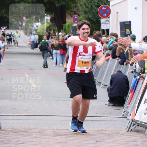 30.08.2026 - Blankeneser Heldenlauf Lena Gebhardt http://msf.ph/oto/10057502 30.08.2026 12:17:18 Ziel 2177, 2523, 4243, 4424 meine-sportfotos.de