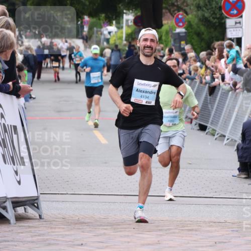 30.08.2026 - Blankeneser Heldenlauf Lena Gebhardt http://msf.ph/oto/10057526 30.08.2026 12:17:40 Ziel 4134 meine-sportfotos.de