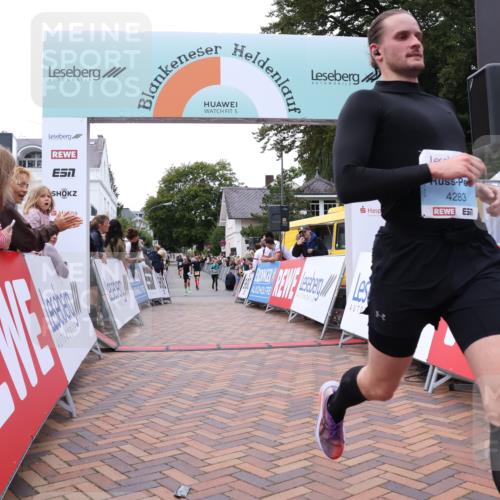 30.08.2026 - Blankeneser Heldenlauf Lena Gebhardt http://msf.ph/oto/10057586 30.08.2026 12:18:04 Ziel 4283 meine-sportfotos.de