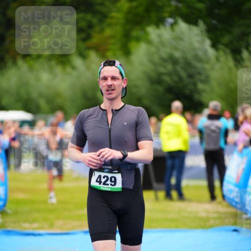 30.08.2026 - Elbe Triathlon Hamburg LAZAROV Photography http://msf.ph/oto/10057595 30.08.2026 11:20:35 Ziel 429, 491, 886, 1059, 1101 meine-sportfotos.de