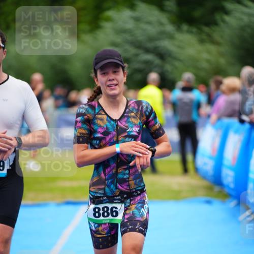 30.08.2026 - Elbe Triathlon Hamburg LAZAROV Photography http://msf.ph/oto/10057612 30.08.2026 11:20:44 Ziel 886, 1059 meine-sportfotos.de