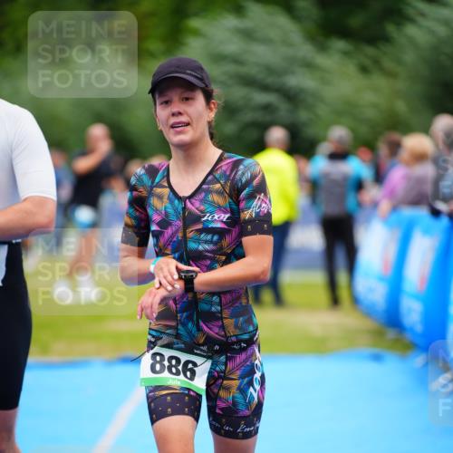 30.08.2026 - Elbe Triathlon Hamburg LAZAROV Photography http://msf.ph/oto/10057613 30.08.2026 11:20:45 Ziel 886, 1059 meine-sportfotos.de