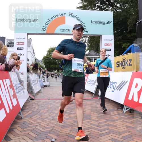 30.08.2026 - Blankeneser Heldenlauf Lena Gebhardt http://msf.ph/oto/10057614 30.08.2026 12:18:15 Ziel 2094, 2095, 2231, 4211, 4385 meine-sportfotos.de
